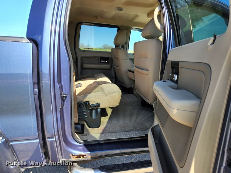 image for item KE9810 2005 Ford F150 XLT  SuperCrew pickup truck