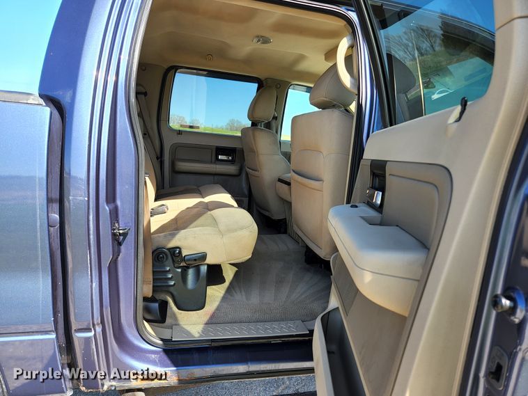 image for item KE9810 2005 Ford F150 XLT  SuperCrew pickup truck