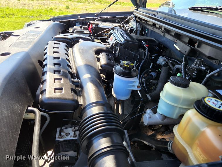 image for item KE9810 2005 Ford F150 XLT  SuperCrew pickup truck