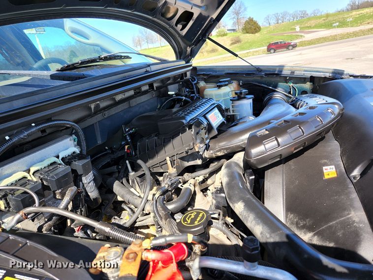 image for item KE9810 2005 Ford F150 XLT  SuperCrew pickup truck