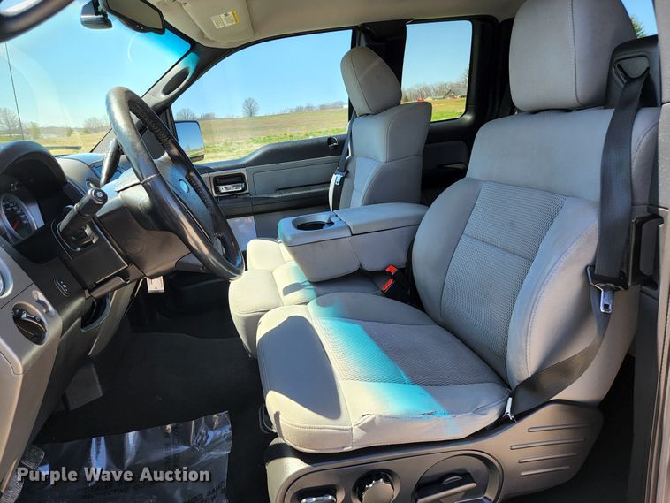 image for item KE9814 2004 Ford F150 FX4  SuperCab pickup truck