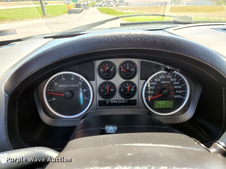 image for item KE9814 2004 Ford F150 FX4  SuperCab pickup truck