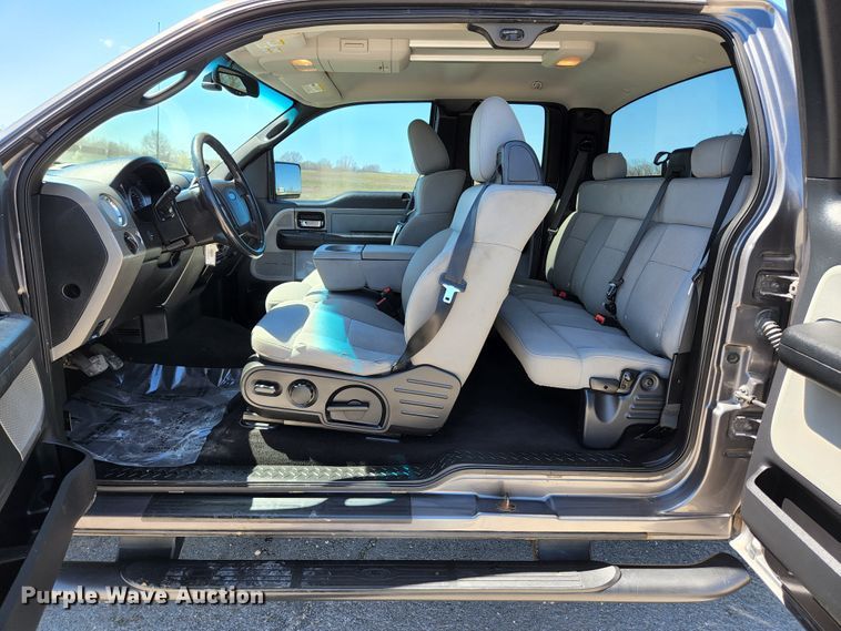 image for item KE9814 2004 Ford F150 FX4  SuperCab pickup truck