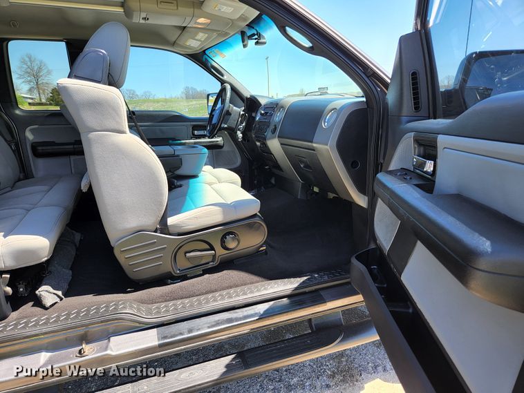 image for item KE9814 2004 Ford F150 FX4  SuperCab pickup truck