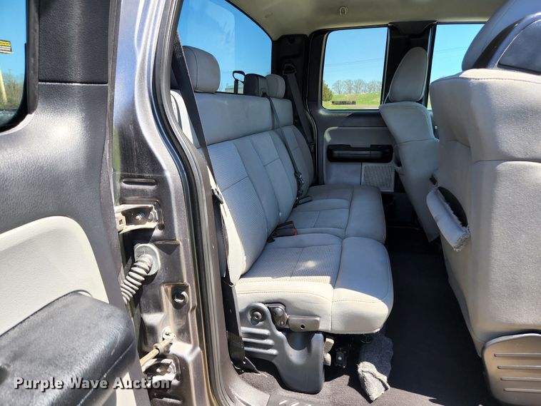 image for item KE9814 2004 Ford F150 FX4  SuperCab pickup truck