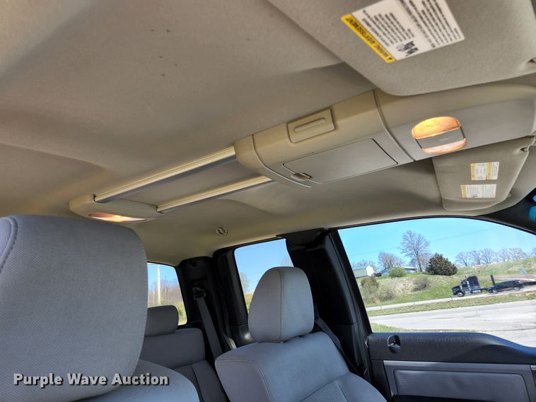 image for item KE9814 2004 Ford F150 FX4  SuperCab pickup truck