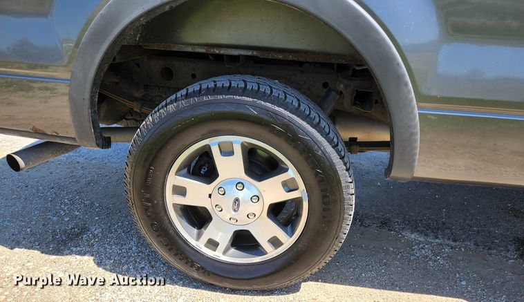 image for item KE9814 2004 Ford F150 FX4  SuperCab pickup truck