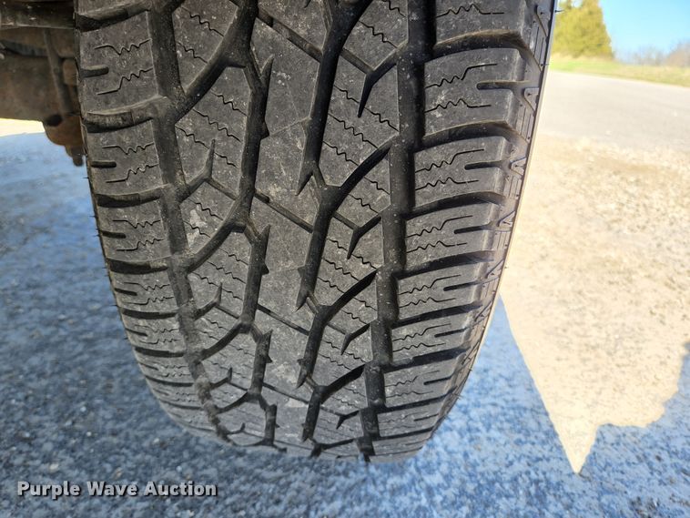 image for item KE9814 2004 Ford F150 FX4  SuperCab pickup truck