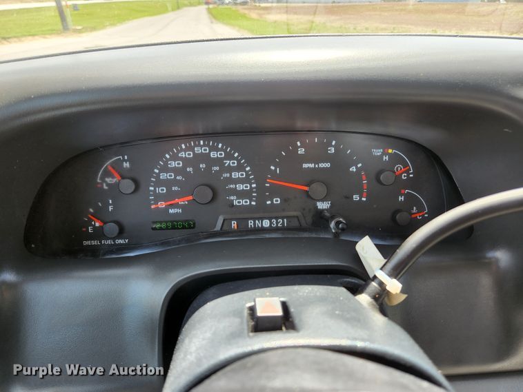 image for item KE9877 2004 Ford F350 Super Duty XL  SuperCab pickup truck