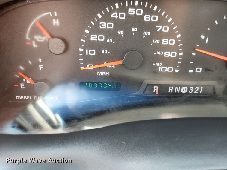 image for item KE9877 2004 Ford F350 Super Duty XL  SuperCab pickup truck