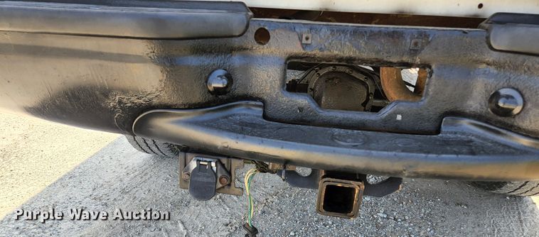 image for item KE9877 2004 Ford F350 Super Duty XL  SuperCab pickup truck