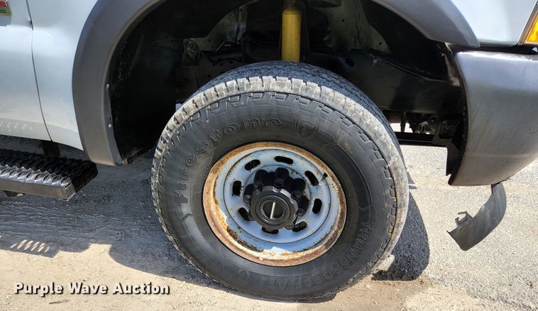 image for item KE9877 2004 Ford F350 Super Duty XL  SuperCab pickup truck