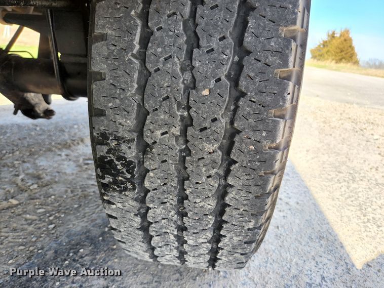 image for item KE9877 2004 Ford F350 Super Duty XL  SuperCab pickup truck