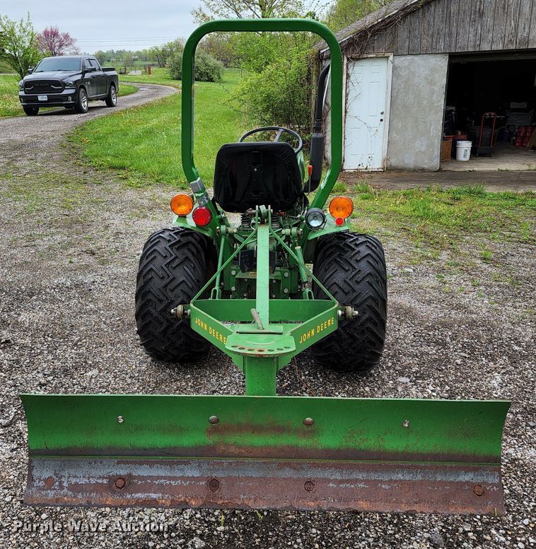 image for item KF9136 1985 John Deere 650  tractor