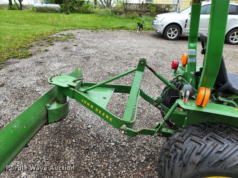 image for item KF9136 1985 John Deere 650  tractor