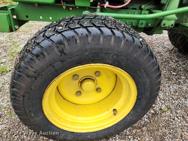 image for item KF9136 1985 John Deere 650  tractor