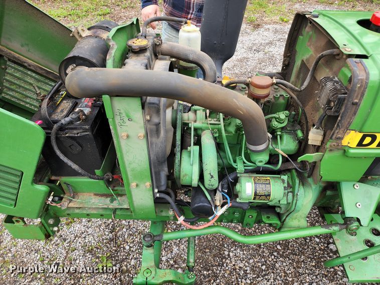 image for item KF9136 1985 John Deere 650  tractor