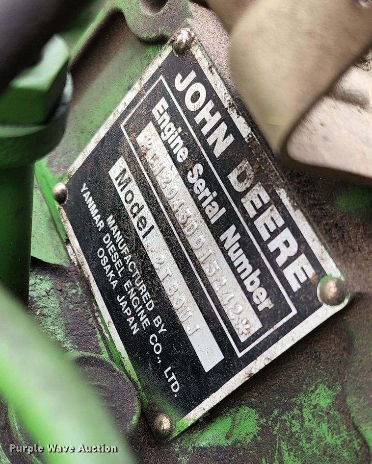 image for item KF9136 1985 John Deere 650  tractor