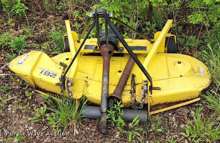 image for item KF9136 1985 John Deere 650  tractor