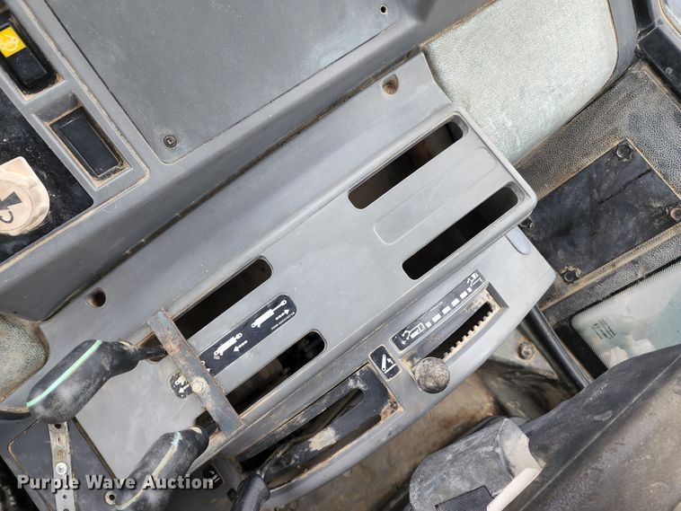 image for item KF9144 Ford 7740  tractor