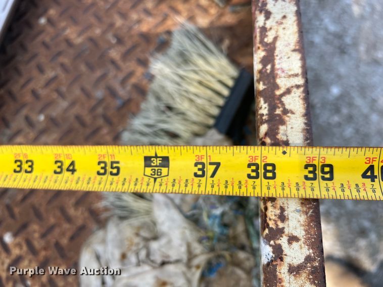 image for item KG9772 JLG CM2546  scissor lift