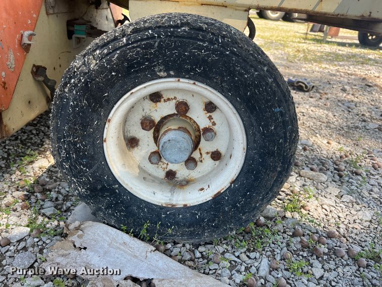 image for item KG9772 JLG CM2546  scissor lift