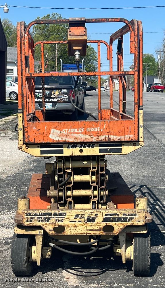 image for item KG9780 1996 JLG CM2546  scissor lift
