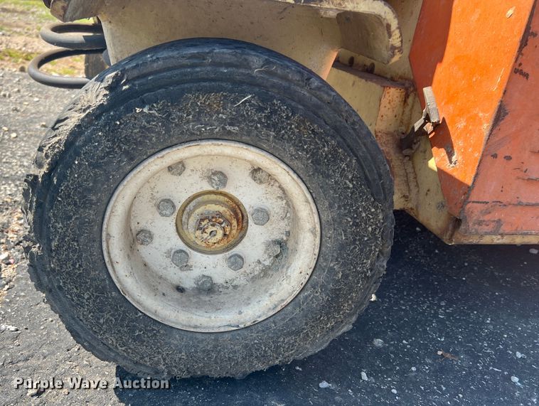 image for item KG9780 1996 JLG CM2546  scissor lift