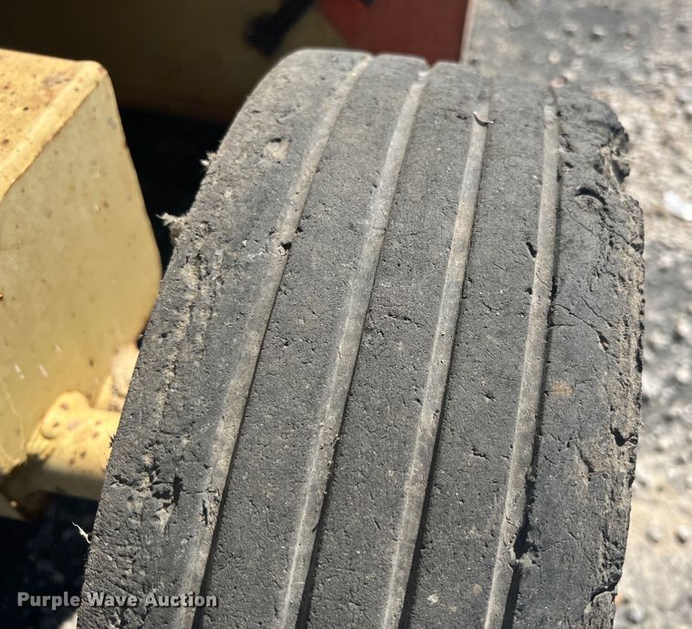 image for item KG9780 1996 JLG CM2546  scissor lift