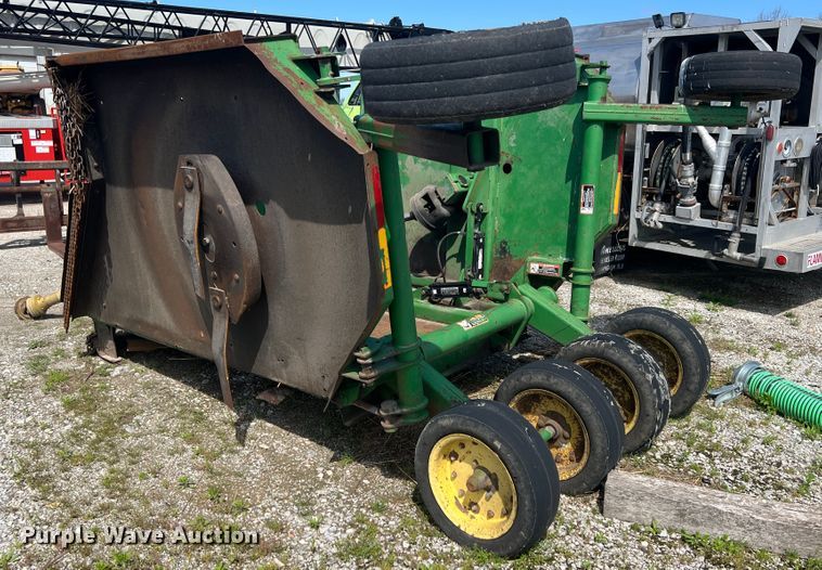 image for item KG9786 John Deere 1517  batwing rotary mower