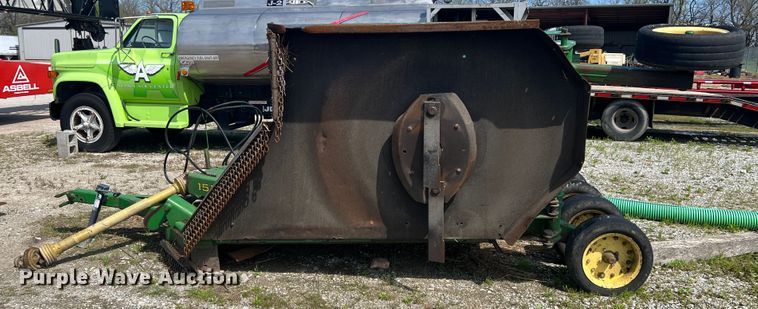 image for item KG9786 John Deere 1517  batwing rotary mower