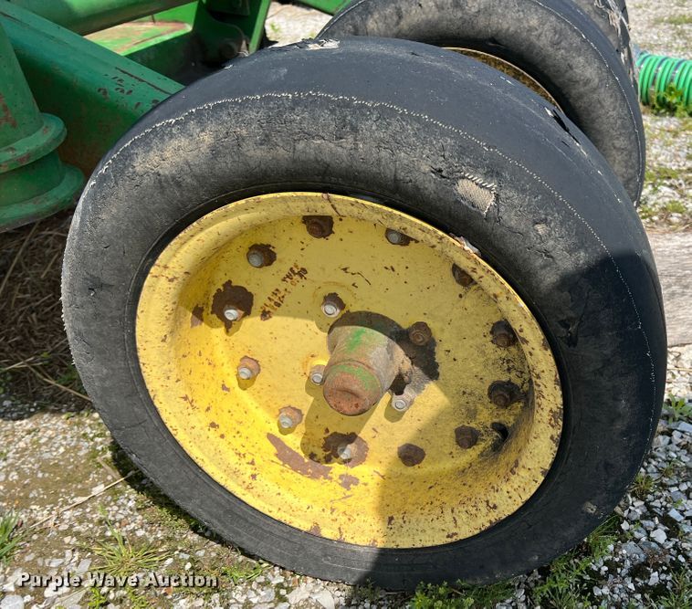image for item KG9786 John Deere 1517  batwing rotary mower