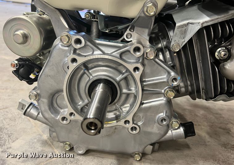 image for item KG9787 Honda GX240  engine