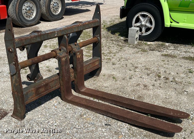 image for item KG9788 Paladin  60"L forks