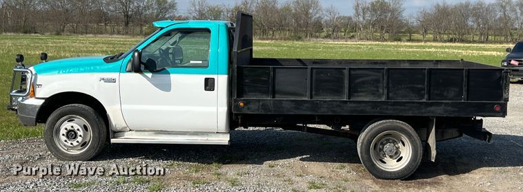 image for item KG9822 1999 Ford F550  dump flatbed truck