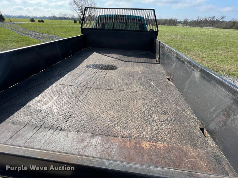 image for item KG9822 1999 Ford F550  dump flatbed truck