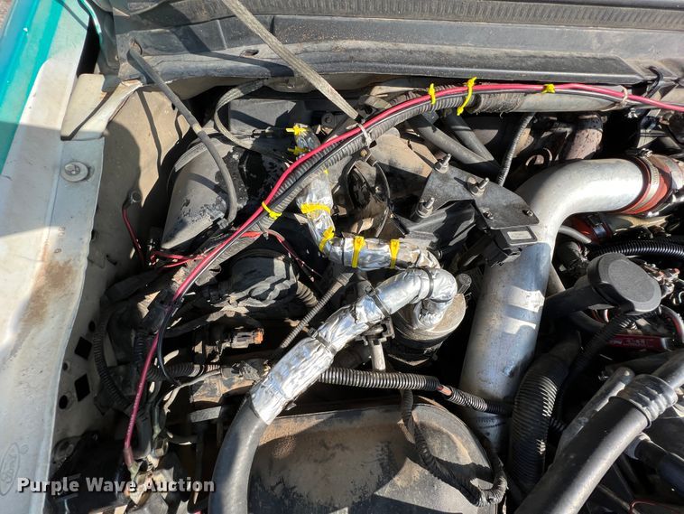 image for item KG9822 1999 Ford F550  dump flatbed truck