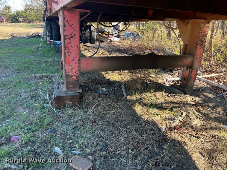 image for item KG9886 1987 Al-jon  car crusher