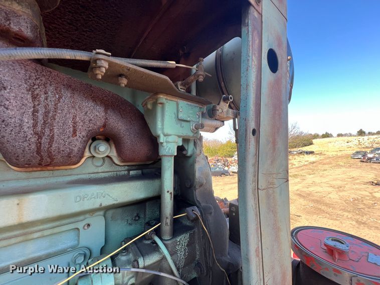 image for item KG9886 1987 Al-jon  car crusher