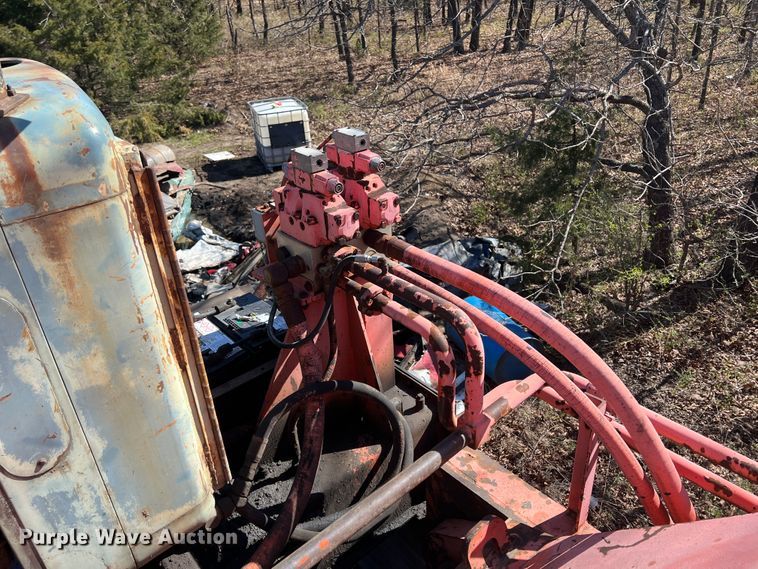 image for item KG9886 1987 Al-jon  car crusher