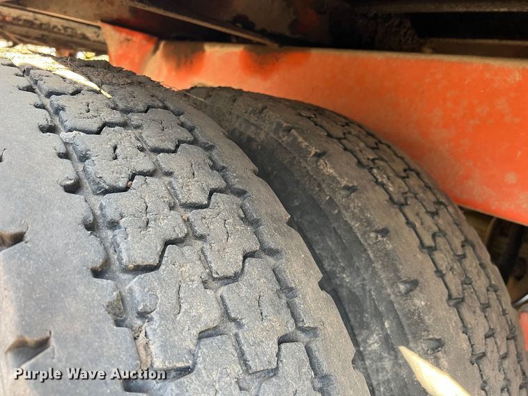 image for item KG9886 1987 Al-jon  car crusher