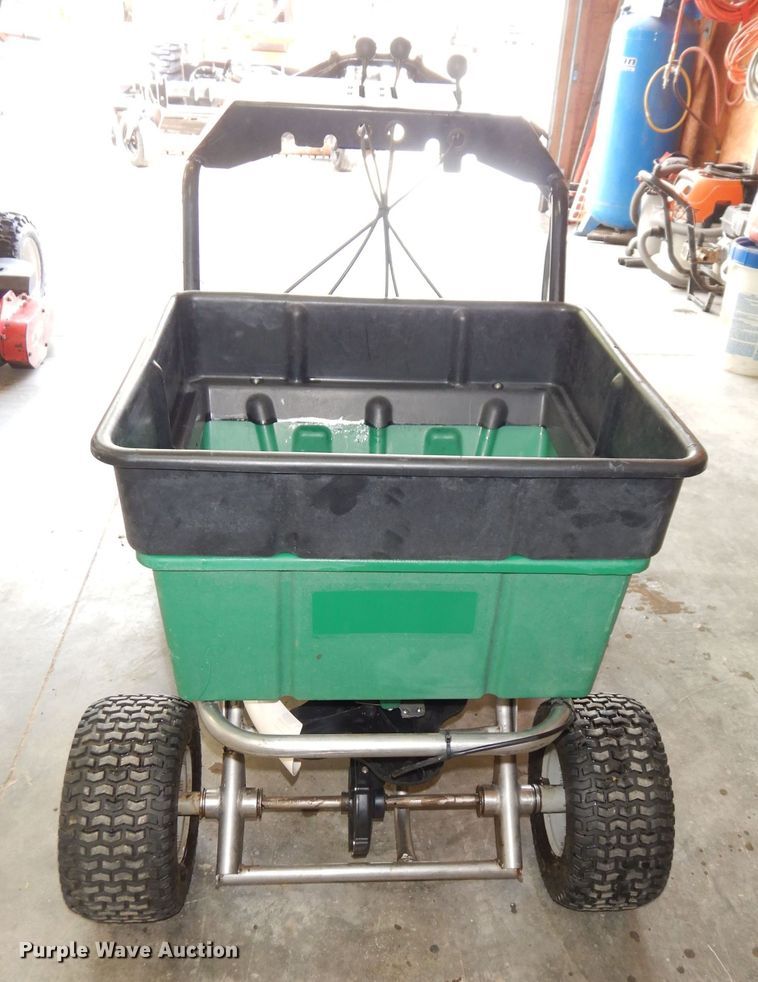 image for item KM9526 Lesco  spreader