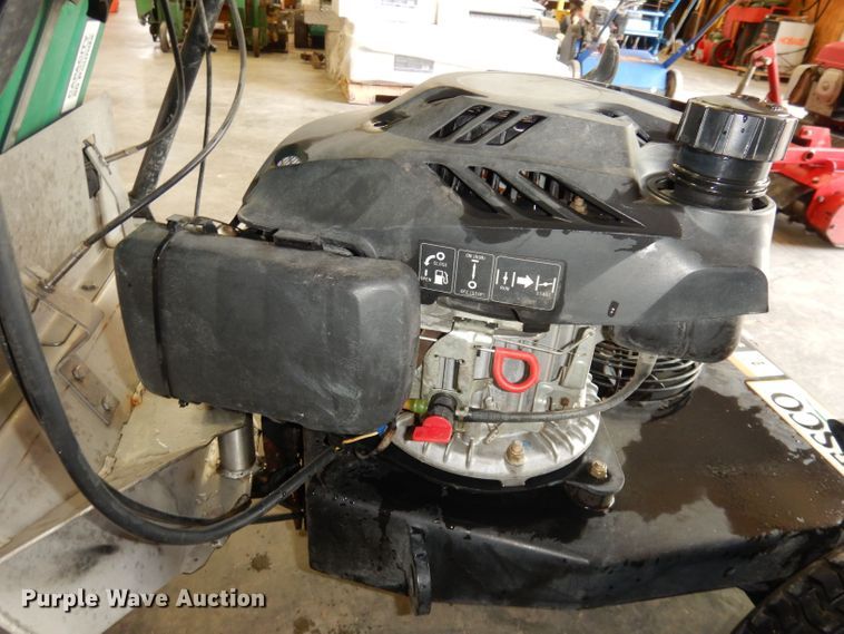 image for item KM9526 Lesco  spreader