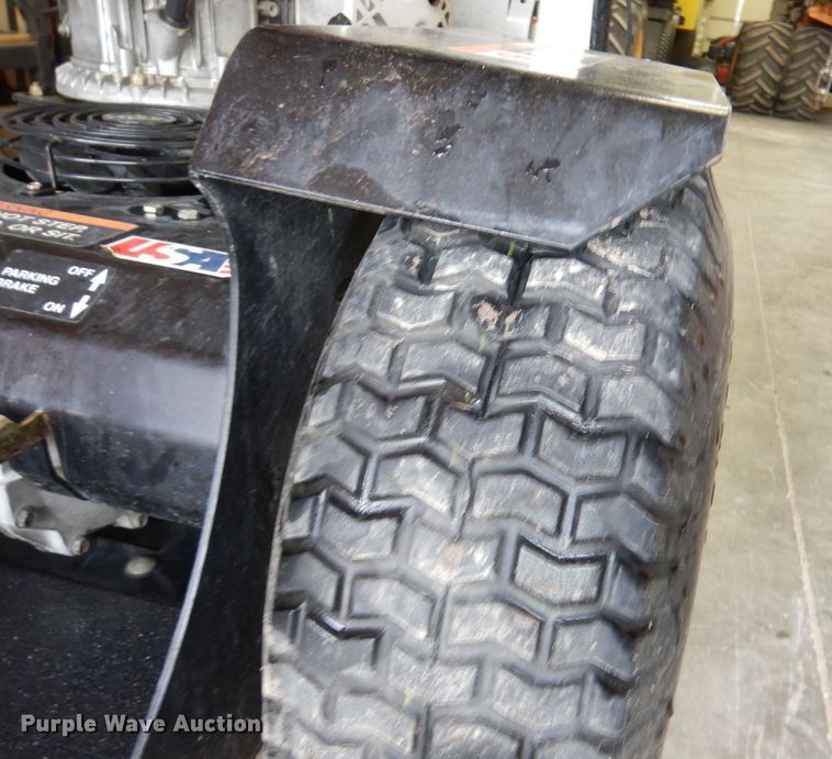 image for item KM9526 Lesco  spreader