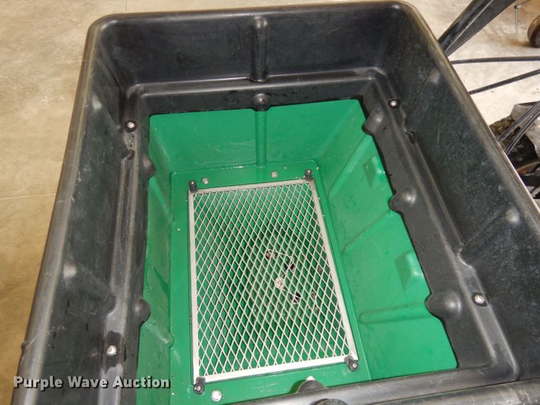 image for item KM9526 Lesco  spreader