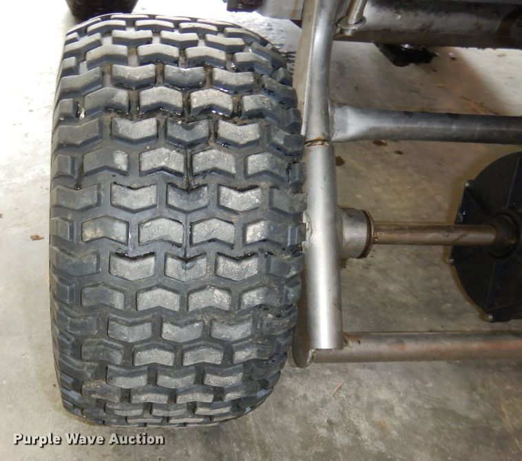 image for item KM9526 Lesco  spreader