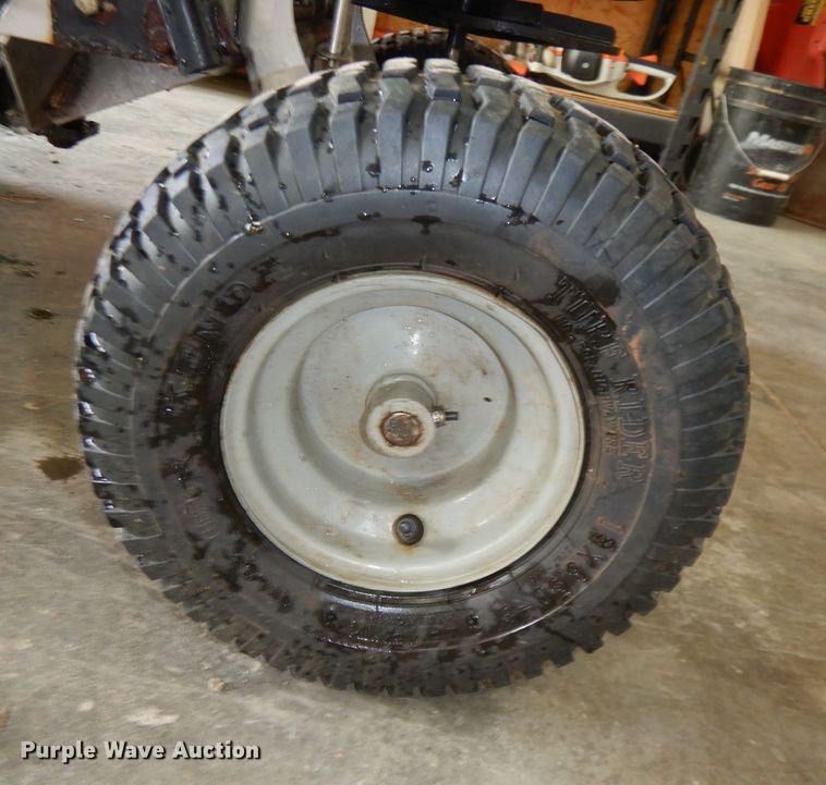 image for item KM9526 Lesco  spreader