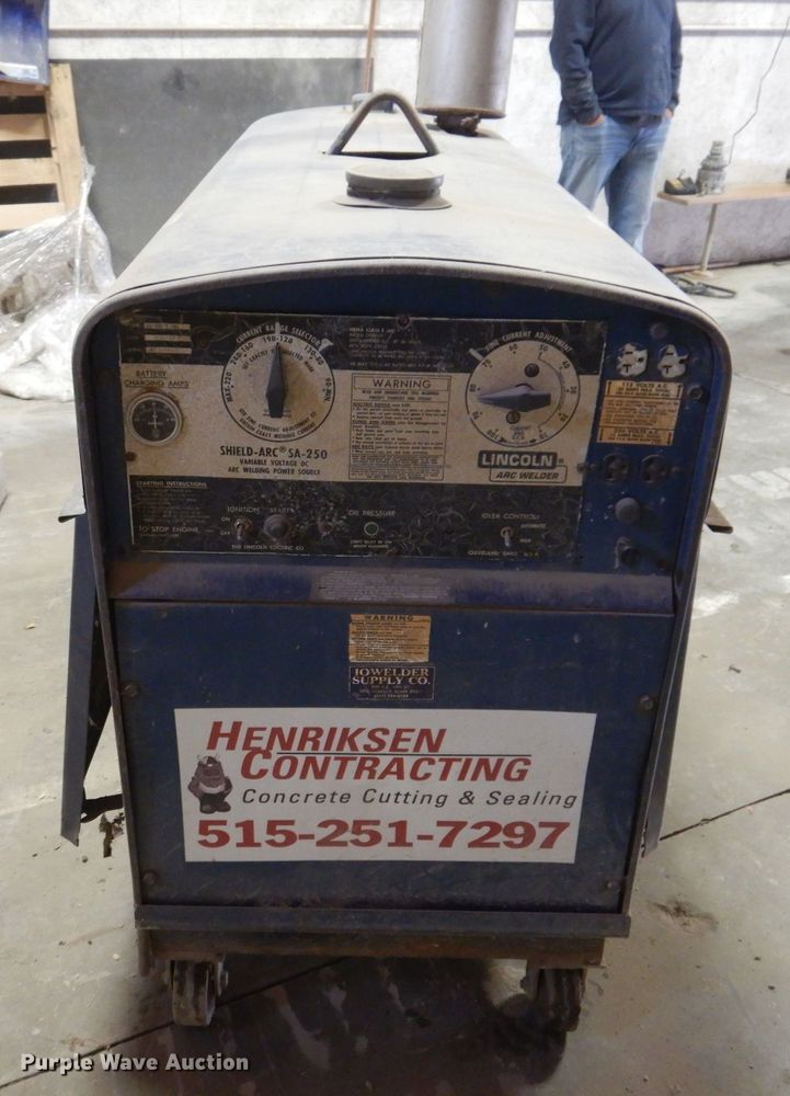 image for item KN9950 Lincoln SA250 F163  welder