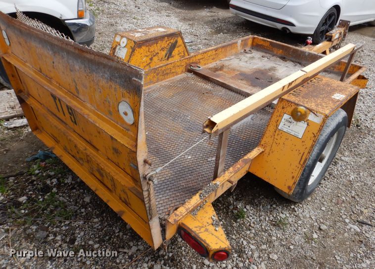 image for item KN9952 2011 Redi Haul ML5460S  tilt deck utility trailer