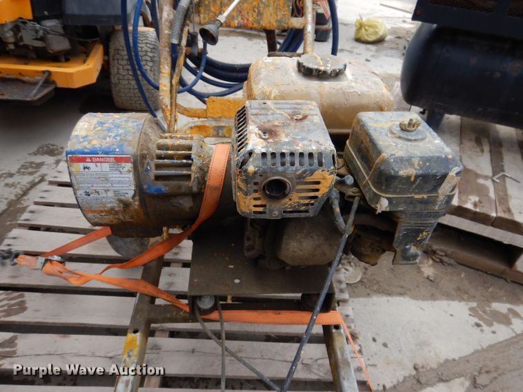 image for item KN9959 Lawn and garden equipment